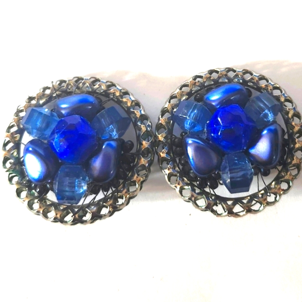 Vtg West German Germany Blue Beaded Round Clip Earrings 22$